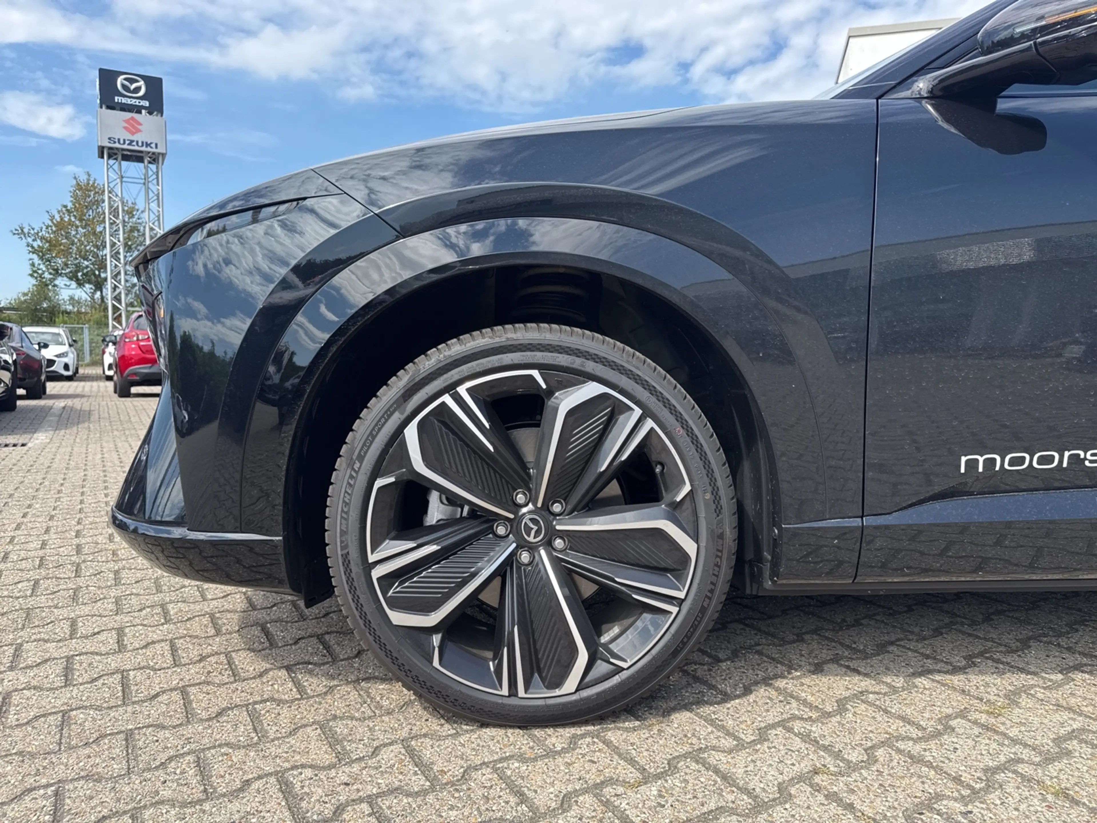 Mazda CX-6e Takumi EV 258PS RWD *21 Zoll Leichtmetallfelgen* — photo 9