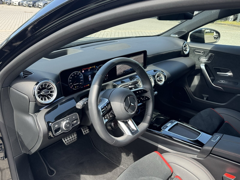 Mercedes-Benz A 45 AMG A 45 S 4M PerfoSitz+Lenkrad Pano Aero Burmester BC — photo 9