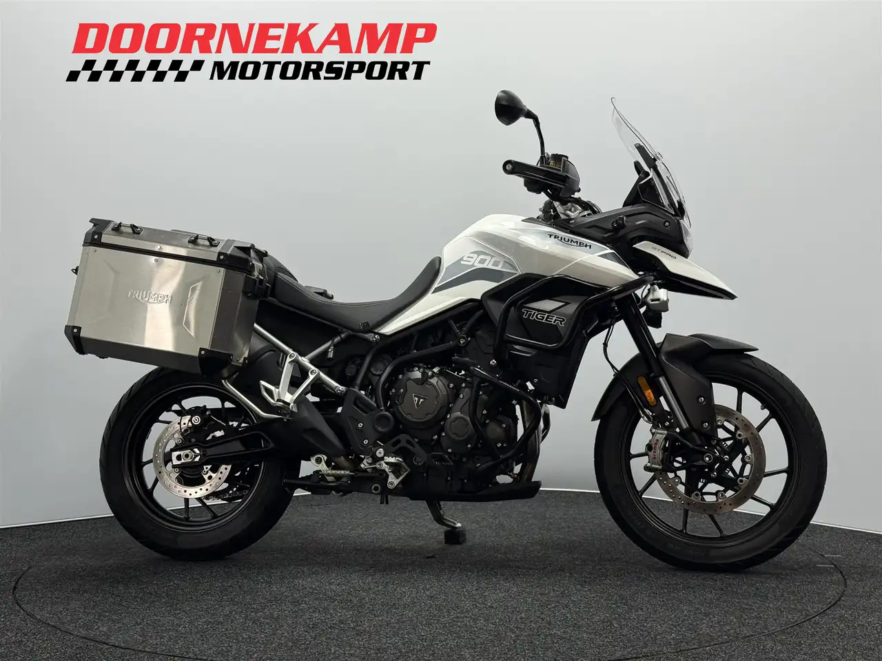 Triumph Tiger 900