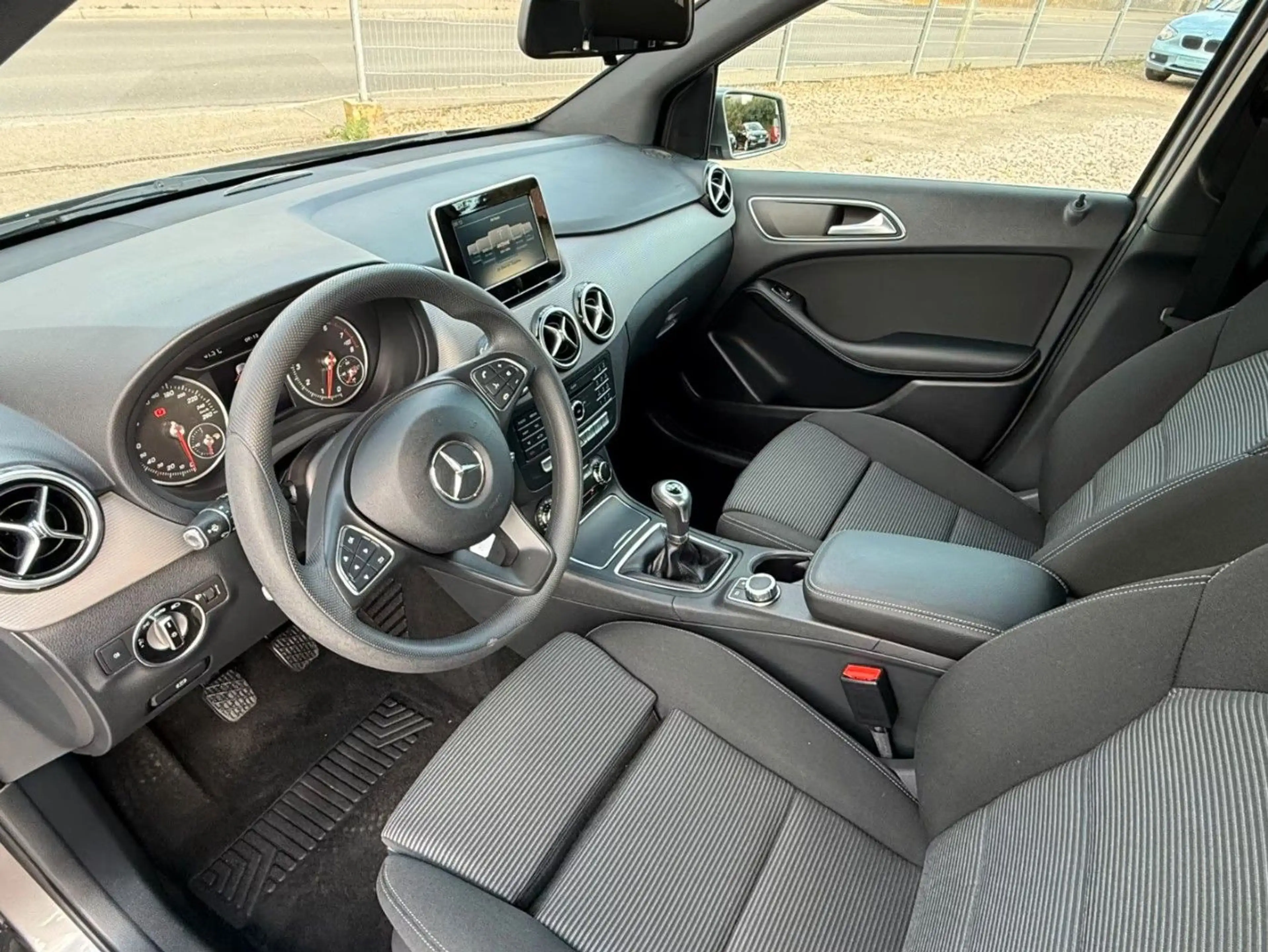 Mercedes-Benz B 160 Finanzierrung/Garantie — photo 7