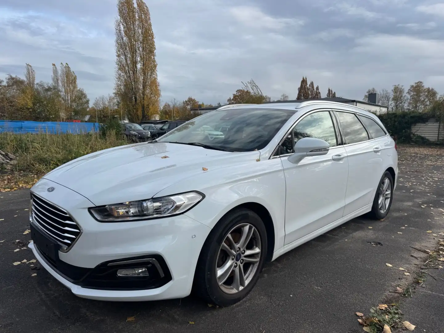 Ford Mondeo TITANIUM/1.HAND/KUPPLUNG ZYLINDER DEFEKT!! Weiß - 1