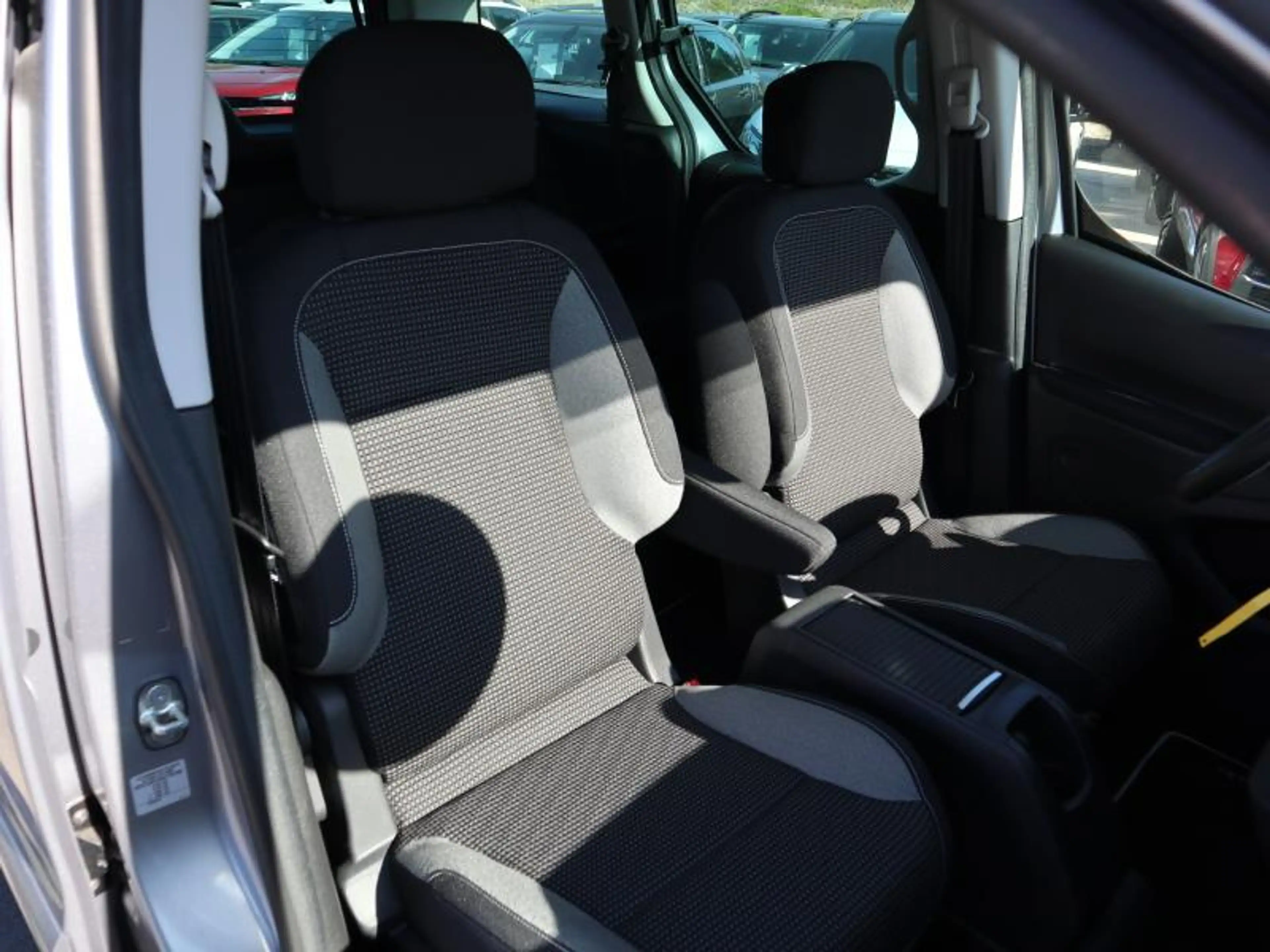 Peugeot Partner III Electric Confort — photo 5