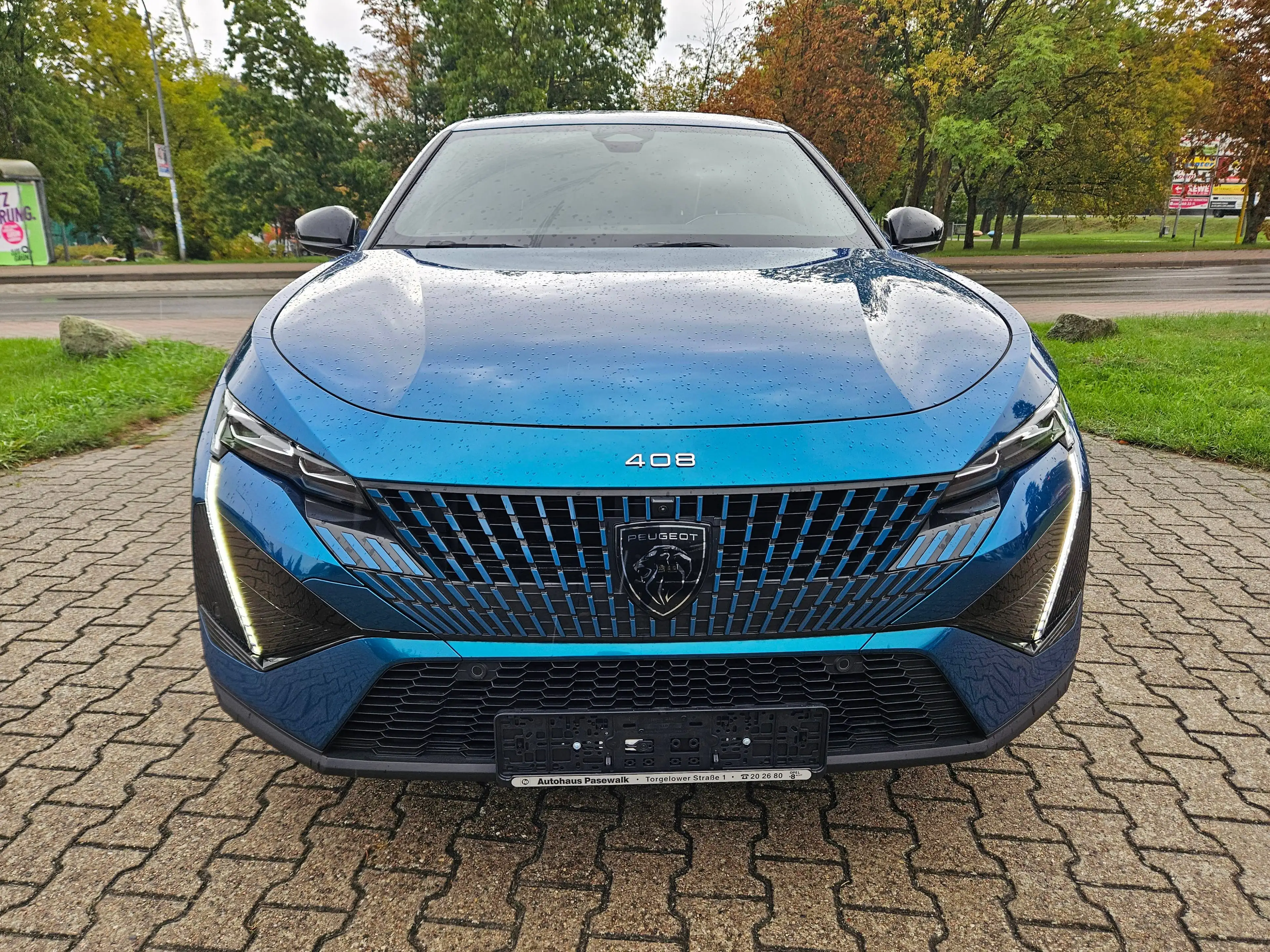 Peugeot 408 AT 130 GT Matrix-LED 360°Kamera NAVI e.Heckklappe ACC Winter-Pkt. Memory-Sitz.... — photo 4