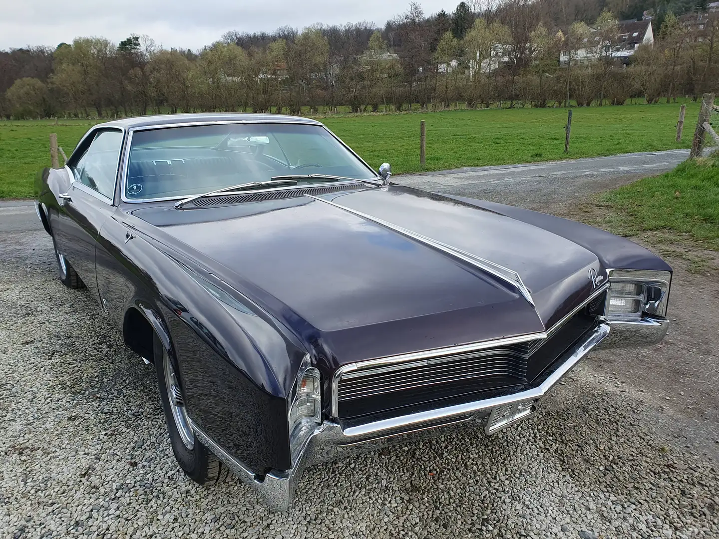 Buick Riviera - 1