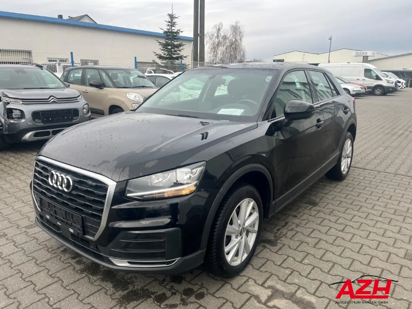 Audi Q2 30 basis 1.6 TDI EURO 6, Automatik, Kamera Schwarz - 1
