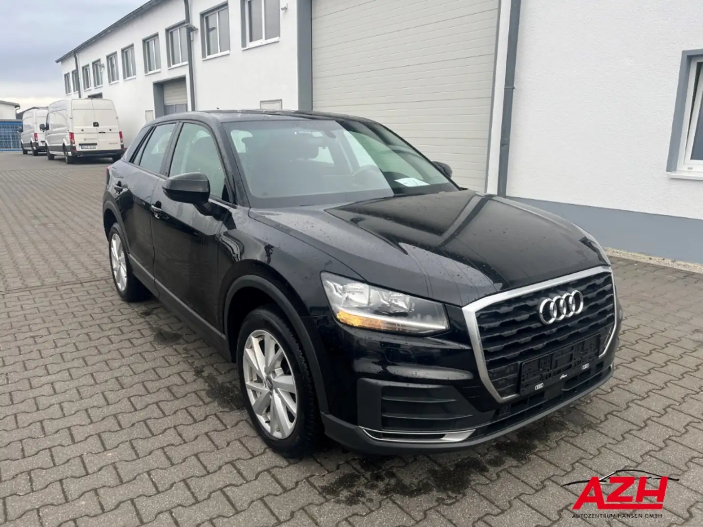 Audi Q2 30 basis 1.6 TDI EURO 6, Automatik, Kamera Schwarz - 2