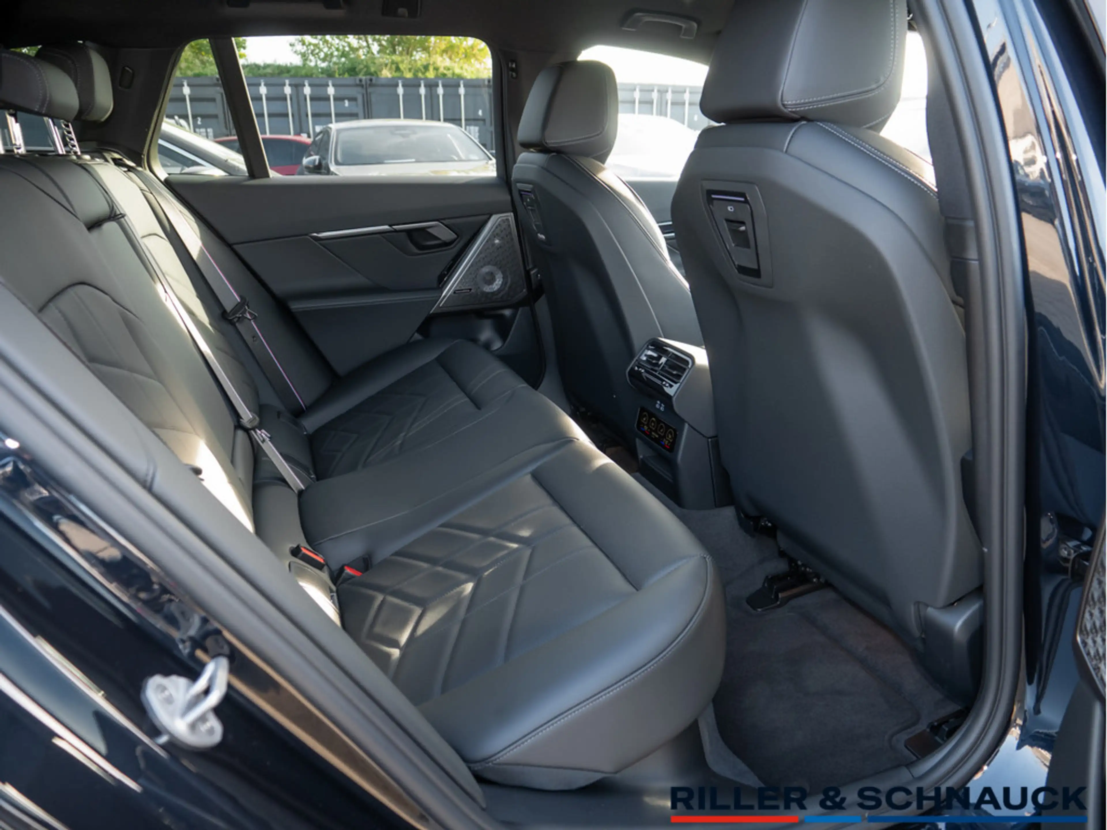 BMW 540 d xDrive M Sport B&W+AHK+STANDHZG+ACC+HUD — photo 9