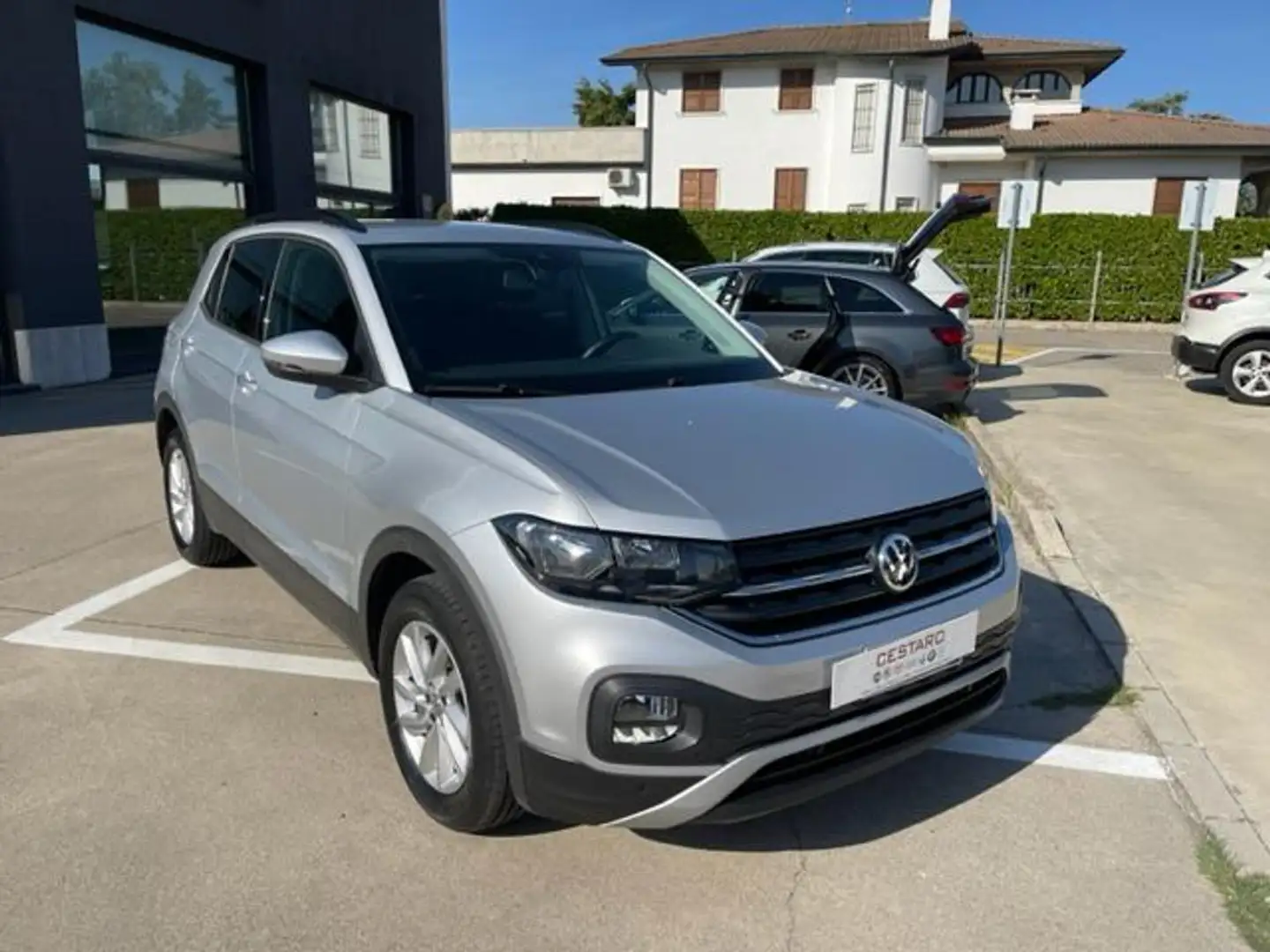 Volkswagen T-Cross 1.0 TSI 110 CV Style Plateado - 2