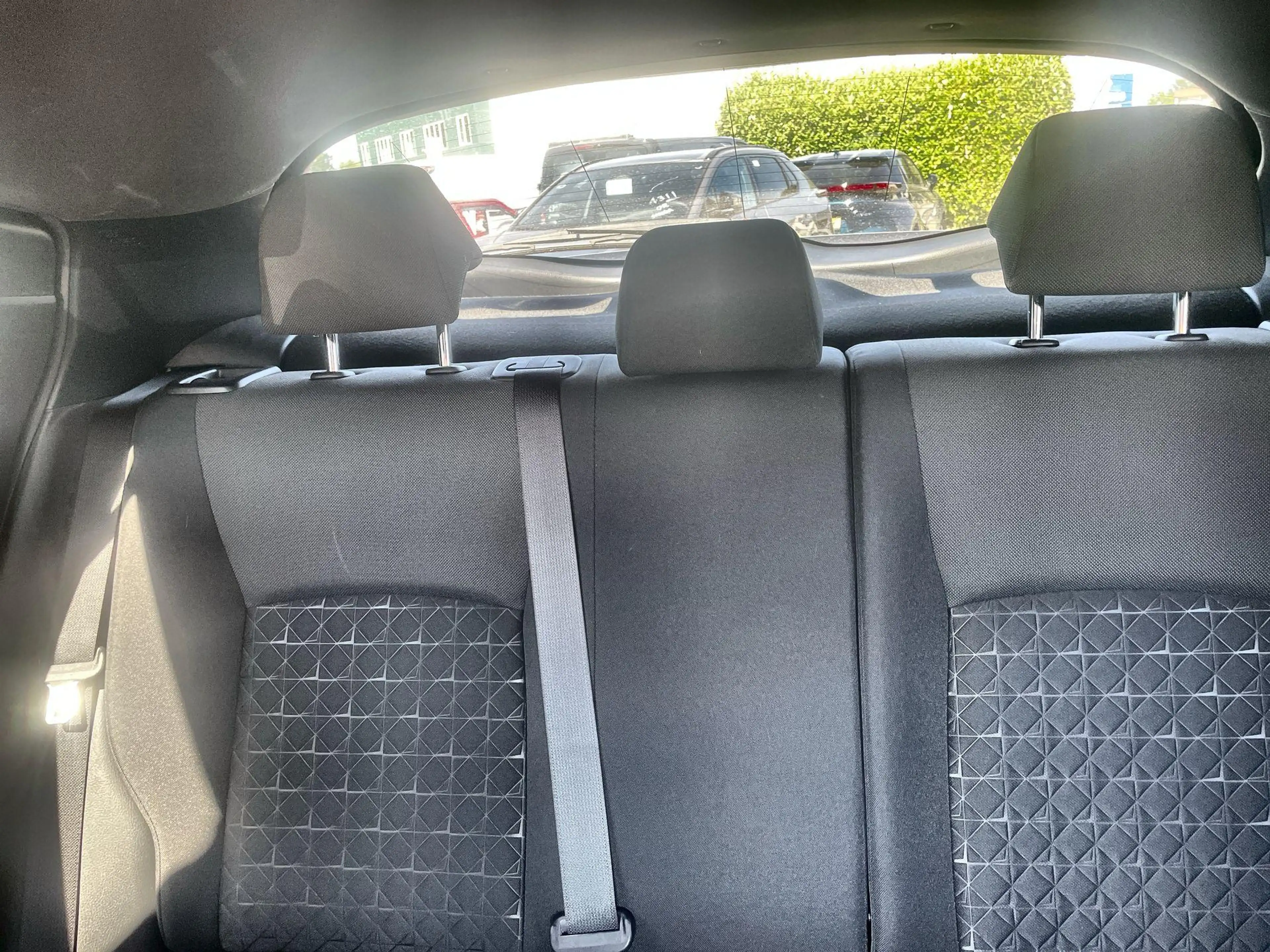 Toyota C-HR 2.0 Hybrid First Edition — photo 13