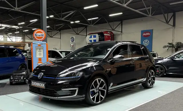 Volkswagen Golf GTE AUT! Vol optie! Leer! Pano! Navi!