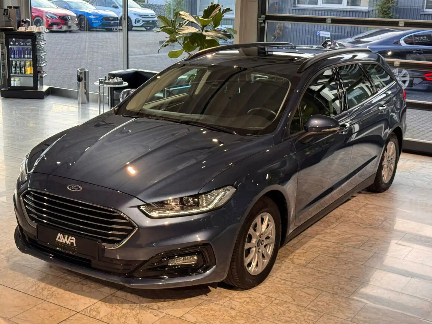 Ford Mondeo FACELIFT*PANO*NAVI*AUTOMATIK*LED*R.KAMERA Blau - 2