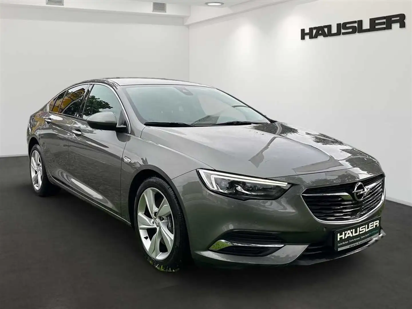 Opel Insignia 2.0T Aut. 4x4*Innovation*LED*Navi*Carplay Gris - 2