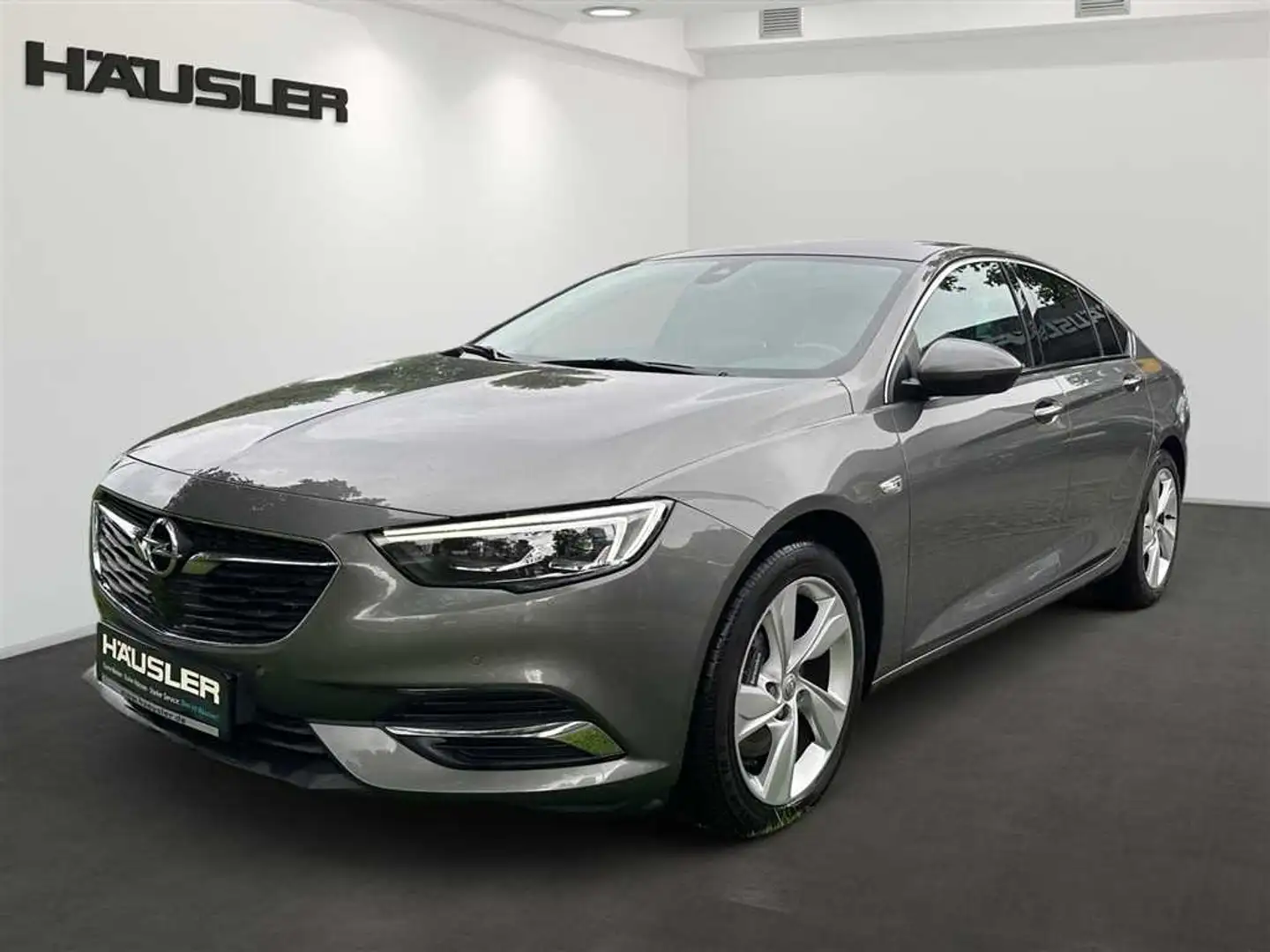 Opel Insignia 2.0T Aut. 4x4*Innovation*LED*Navi*Carplay Grijs - 1