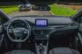 Ford Focus Wagon 1.0 EcoB. ST L. Bns | WINTERPAKKET | NAVI | Grijs - thumbnail 3