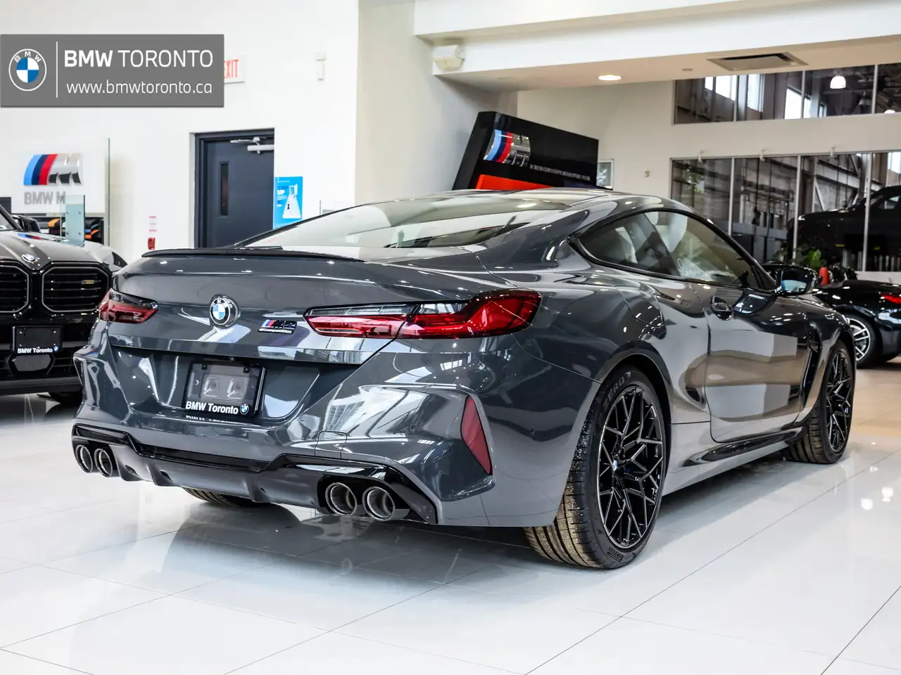 BMW M8 снимка BMW M8