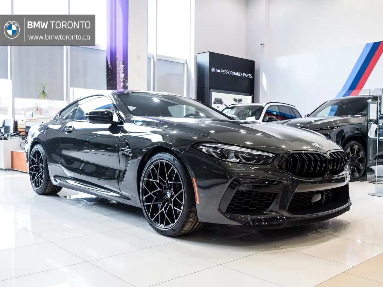 BMW M8 снимка BMW M8