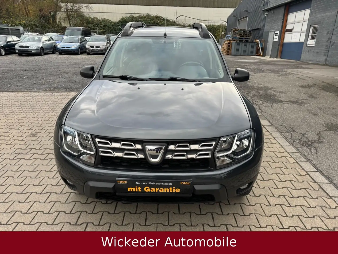 Dacia Duster I Laureate 4x2/Tüv Neu /Top Pflege Grau - 2