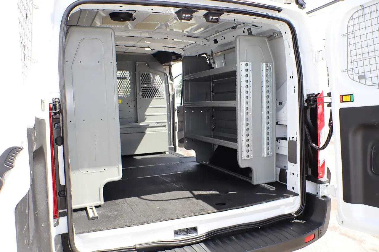 Ford Transit Cargo Van снимка Ford Transit Cargo Van