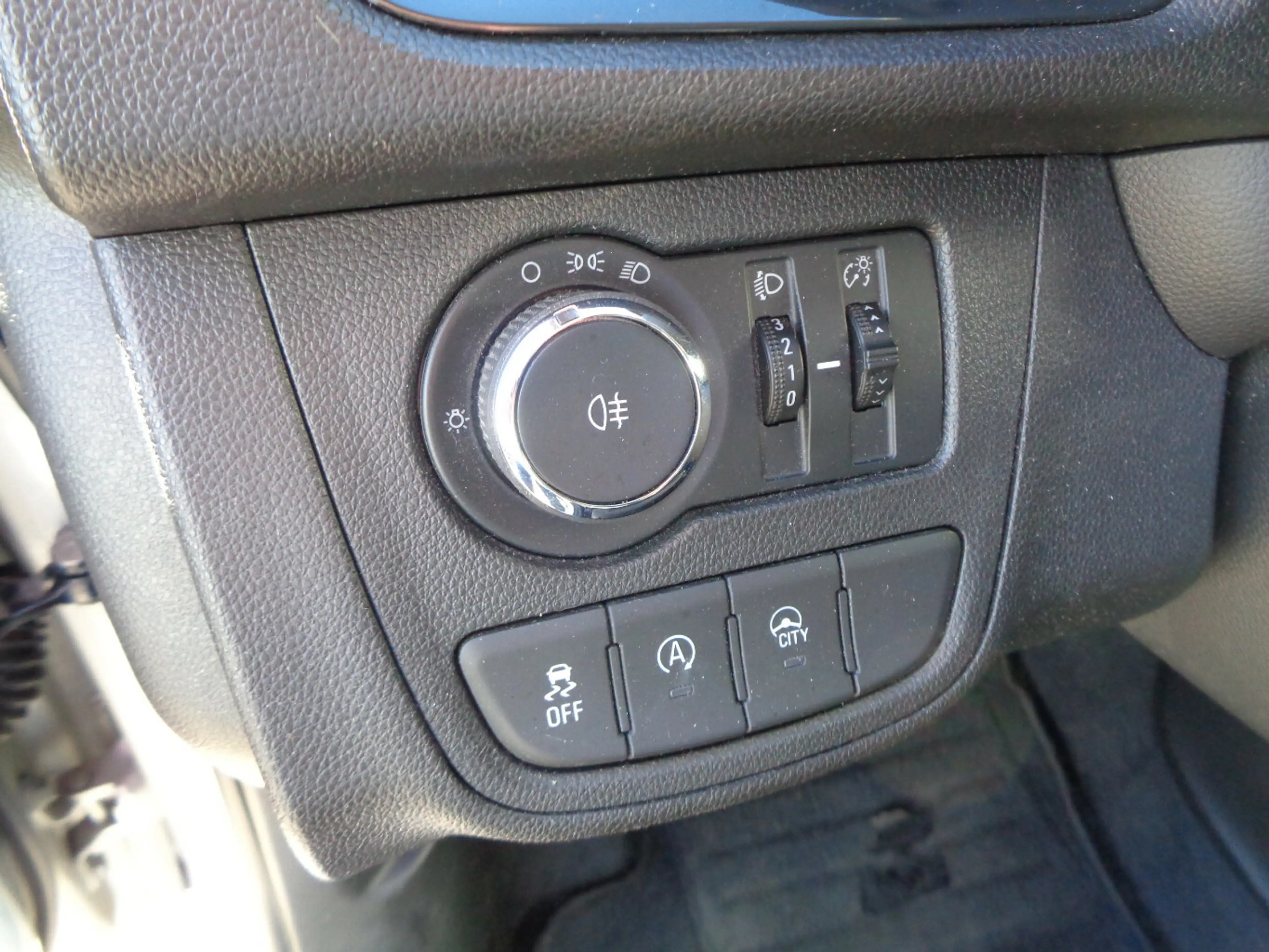 Opel Karl Edition StartStop — photo 11