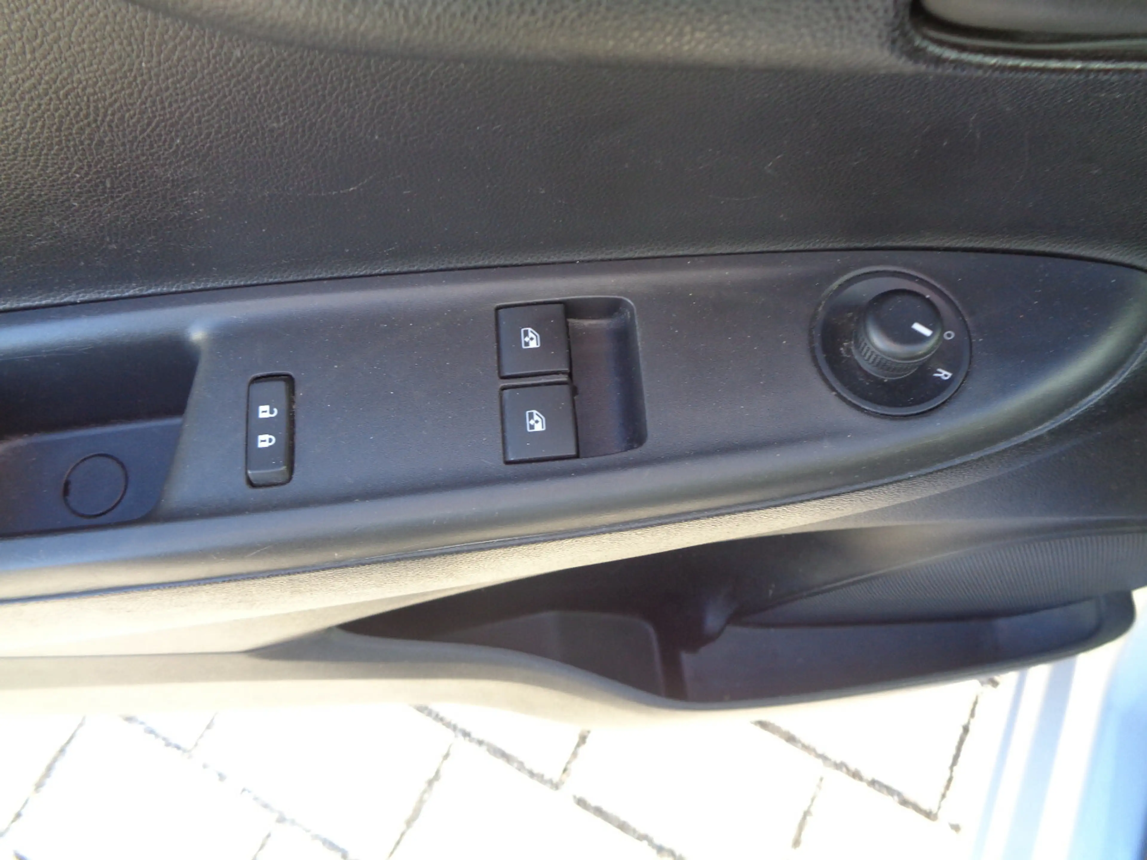 Opel Karl Edition StartStop — photo 10