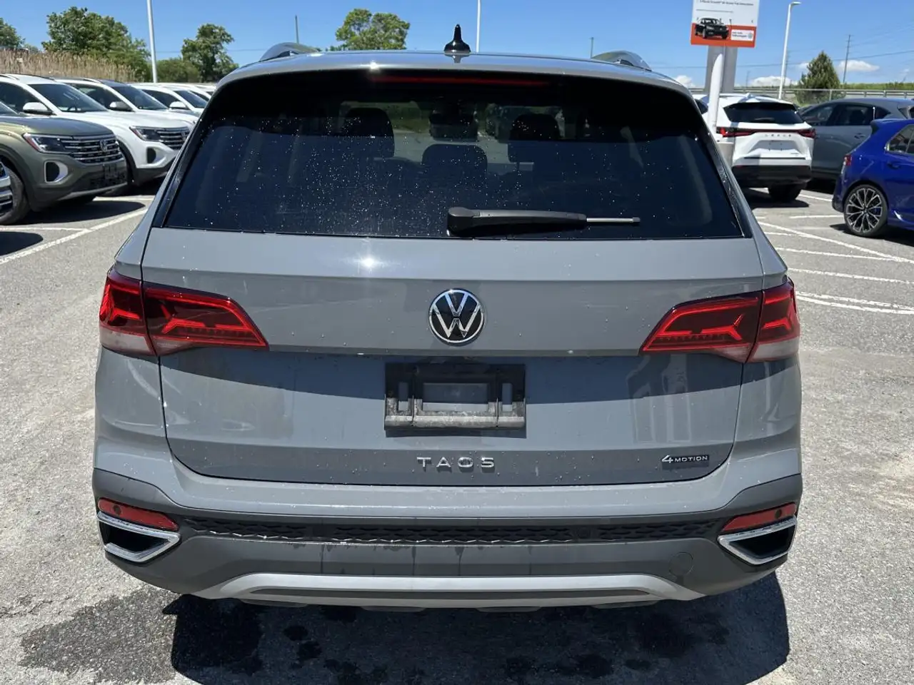 Volkswagen Taos снимка Volkswagen Taos