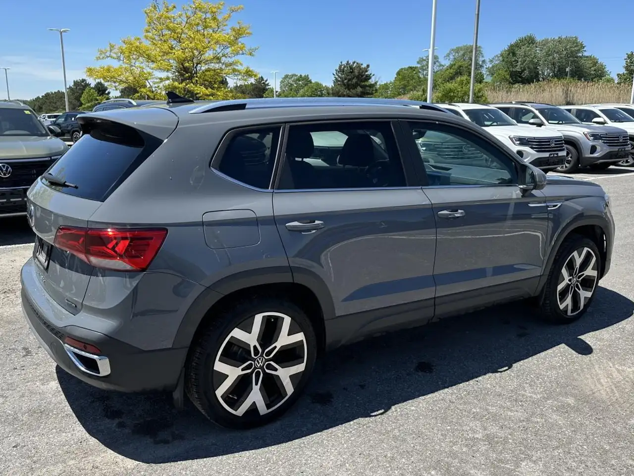 Volkswagen Taos снимка Volkswagen Taos