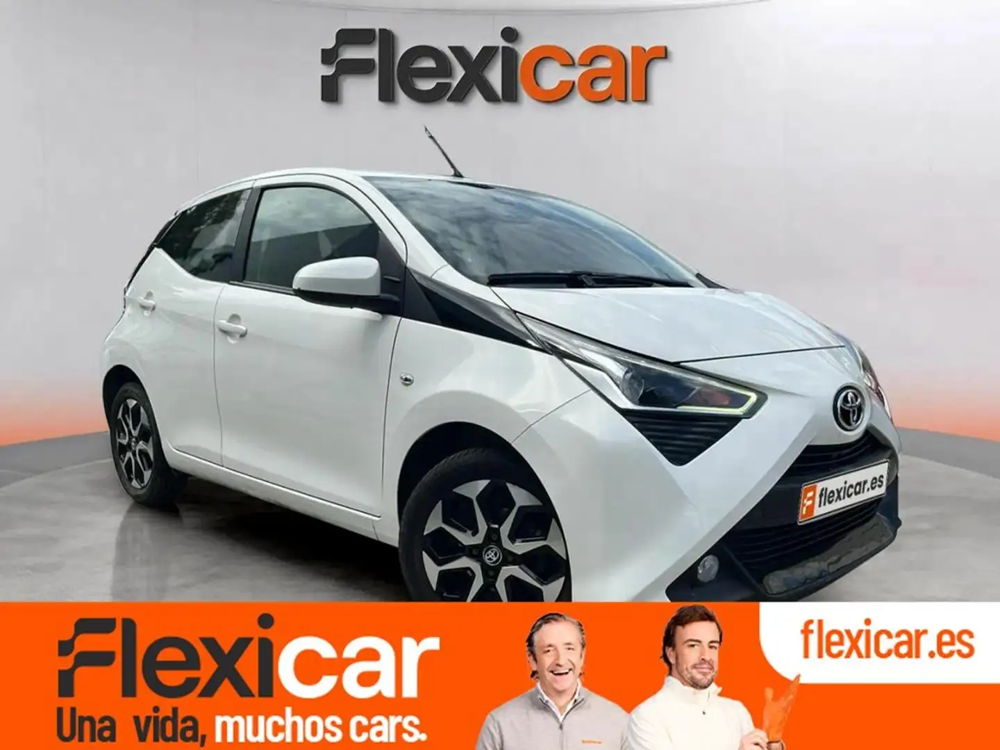 Toyota Aygo 70 x-play Bianco - 1