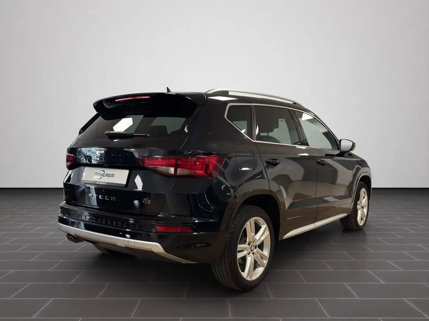 SEAT Ateca 1.5 TSI FR DSG NAVI BEATS ACC Keyless Schwarz - 2