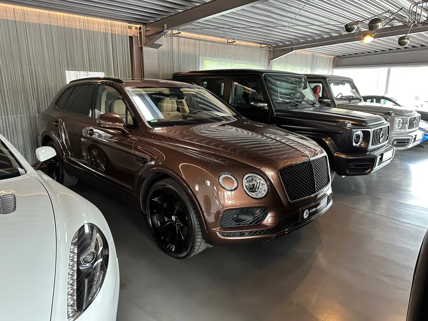 Bentley Bentayga 6.0 W12 *Black-Specification ACC 22" Leder beige Marrón - 1