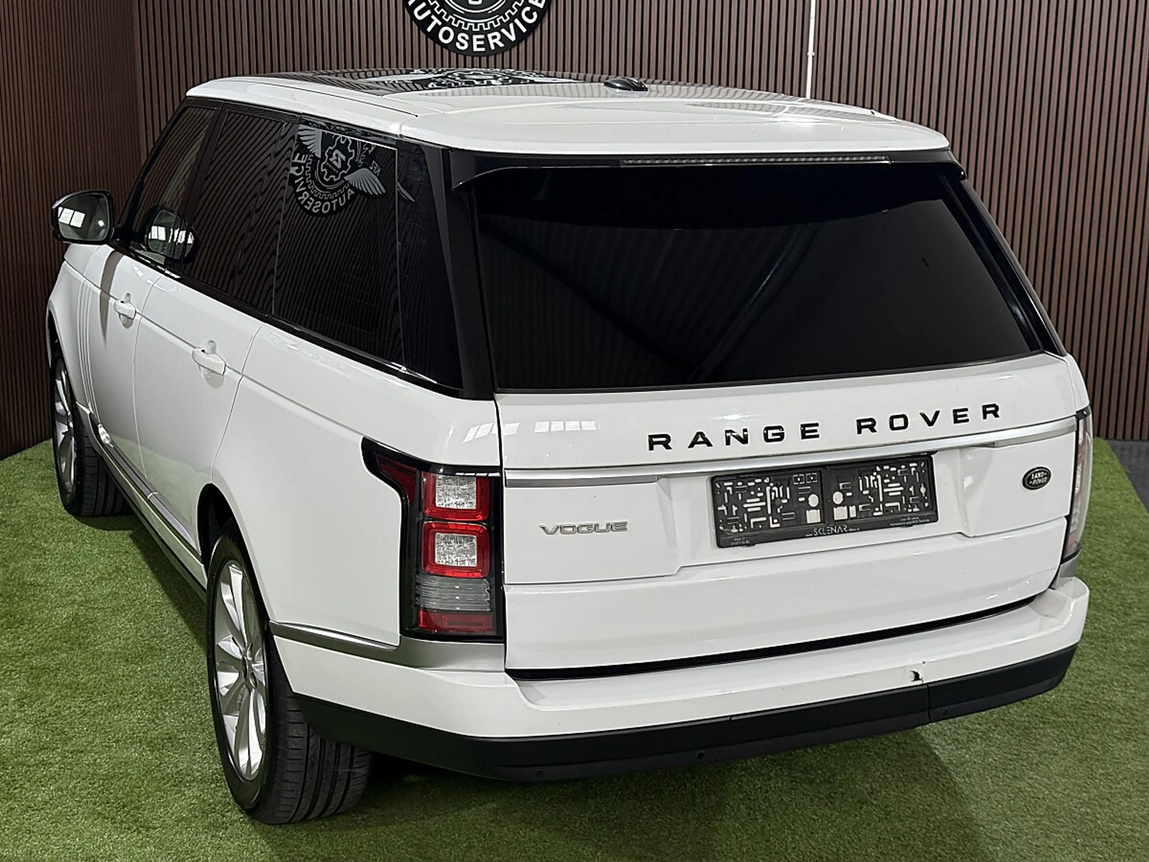 Land Rover Range Rover 3,0L TD V6 Vogue — photo 13