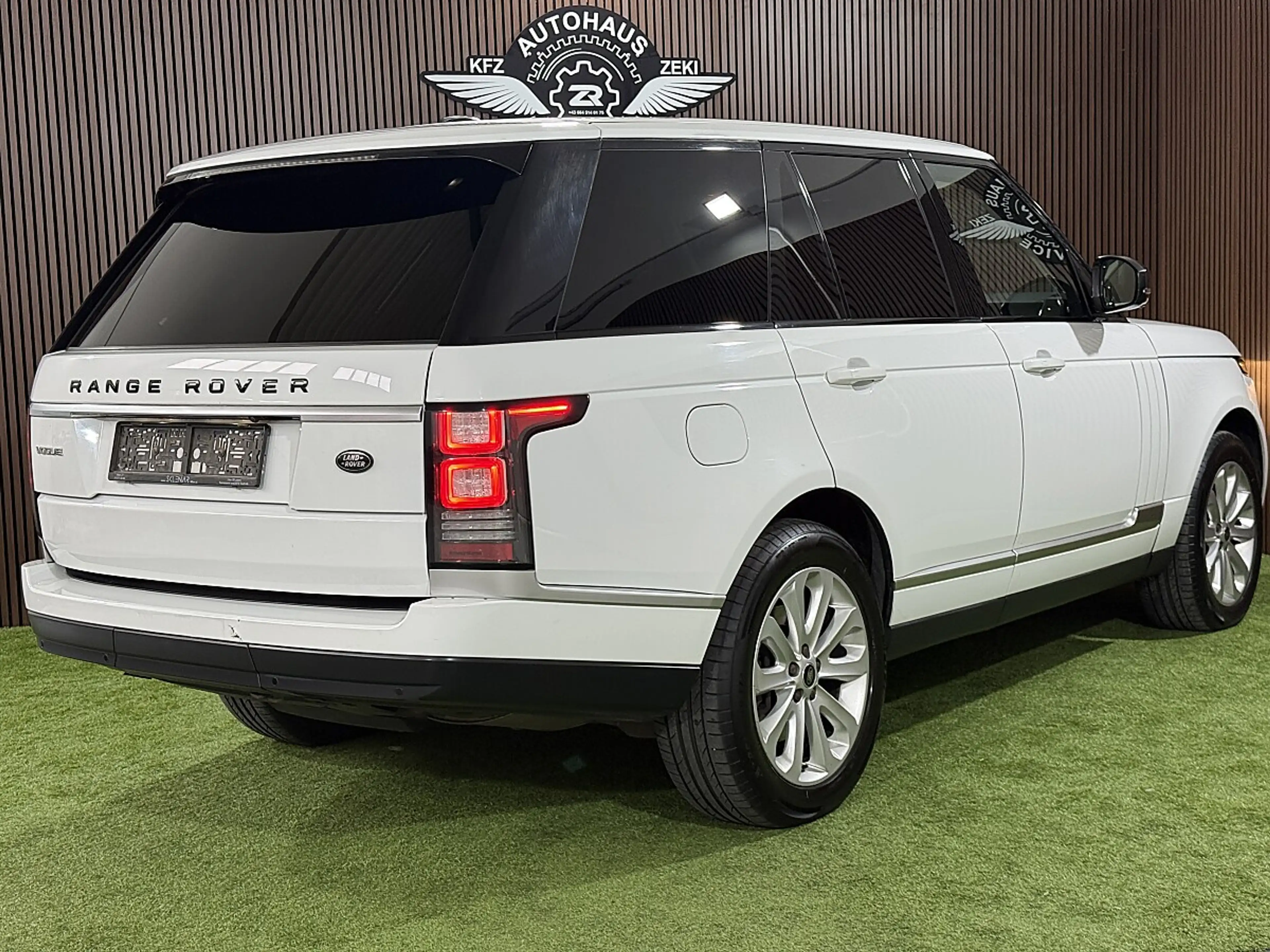 Land Rover Range Rover 3,0L TD V6 Vogue — photo 8