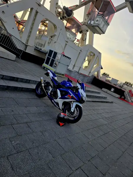 Suzuki GSX-R 600 - foto 2