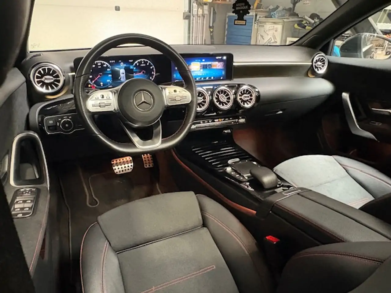 Mercedes-Benz A-Class A 200 AMG Line, миниатюра 18