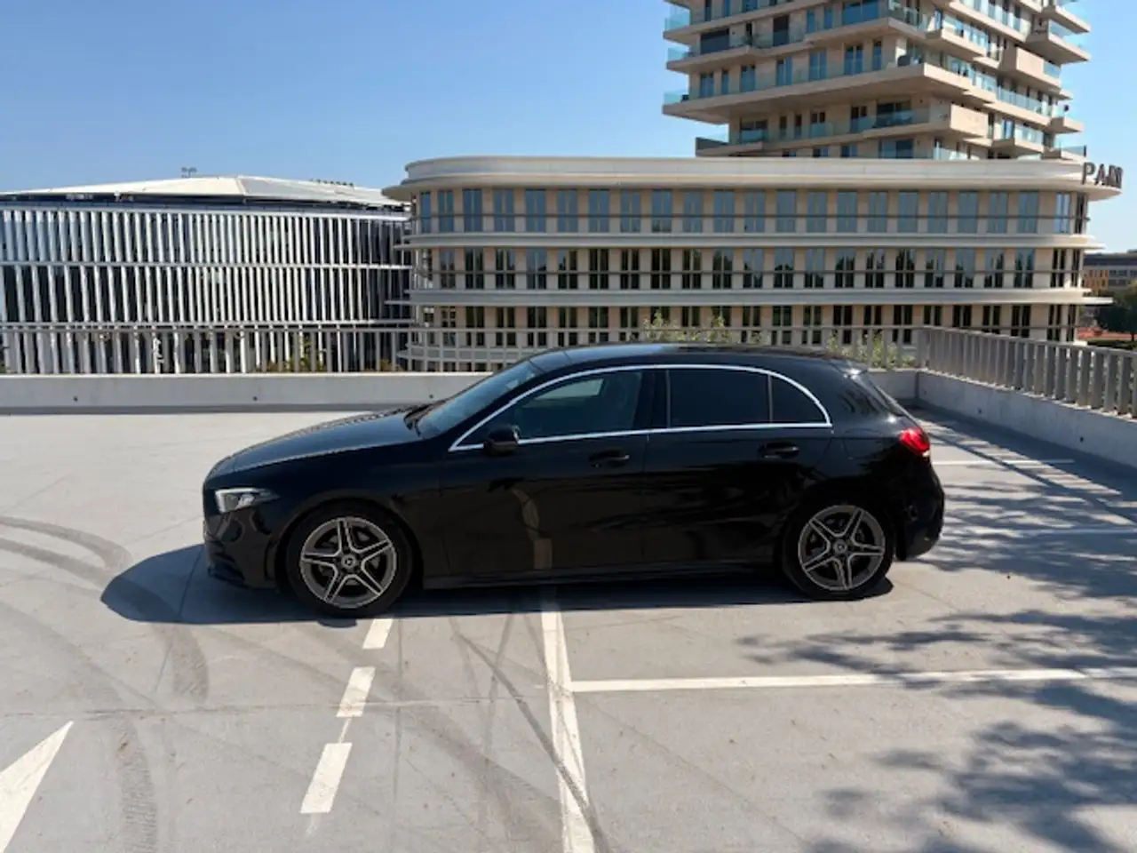 Mercedes-Benz A-Class A 200 AMG Line, миниатюра 7