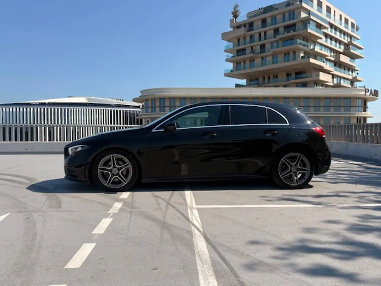 Mercedes-Benz A-Class A 200 AMG Line, миниатюра 3
