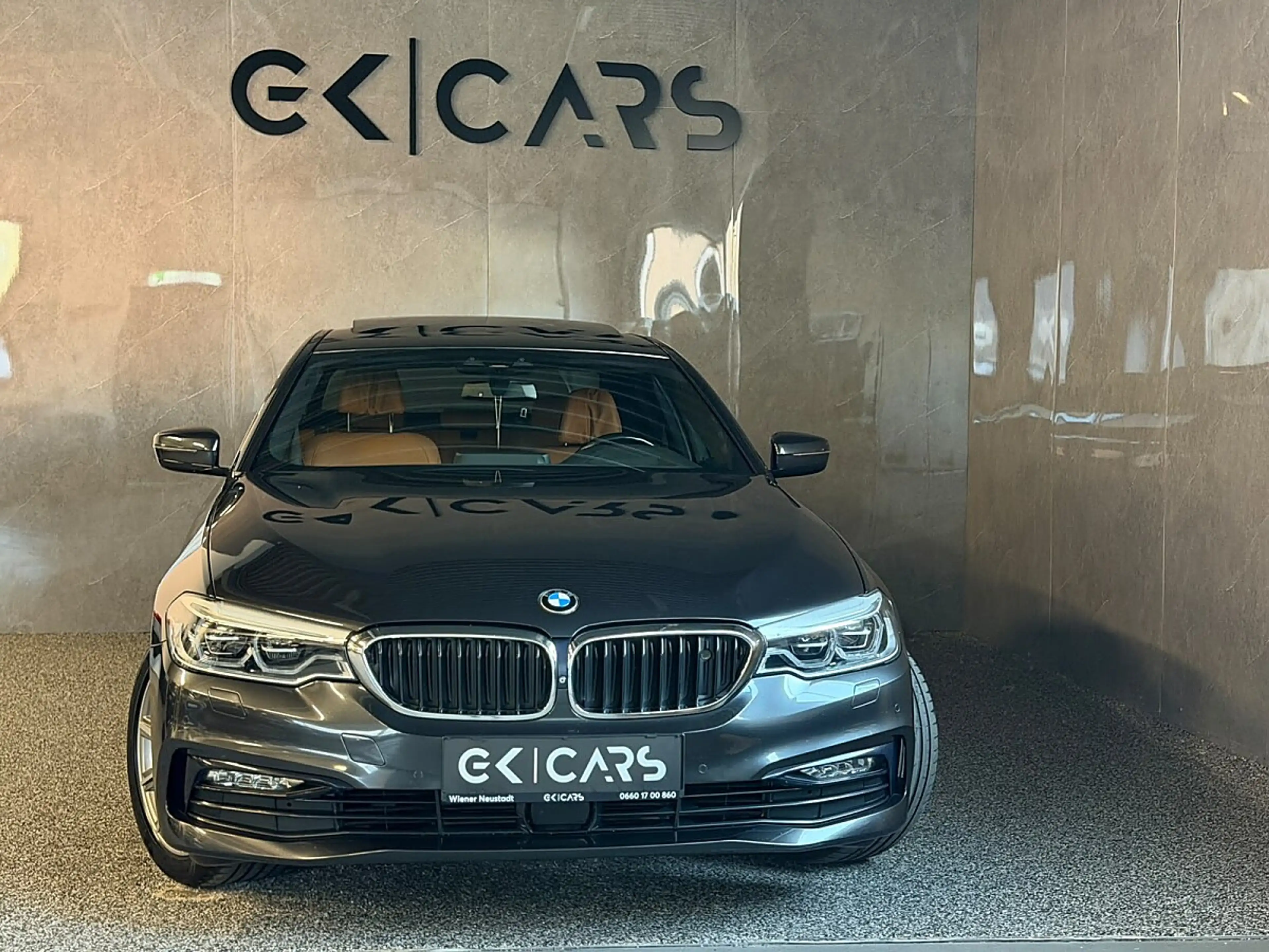 BMW 530 d G30 xDrive Sport Line/SCHIEBEDACH/ACC/HEAD UP... — photo 2