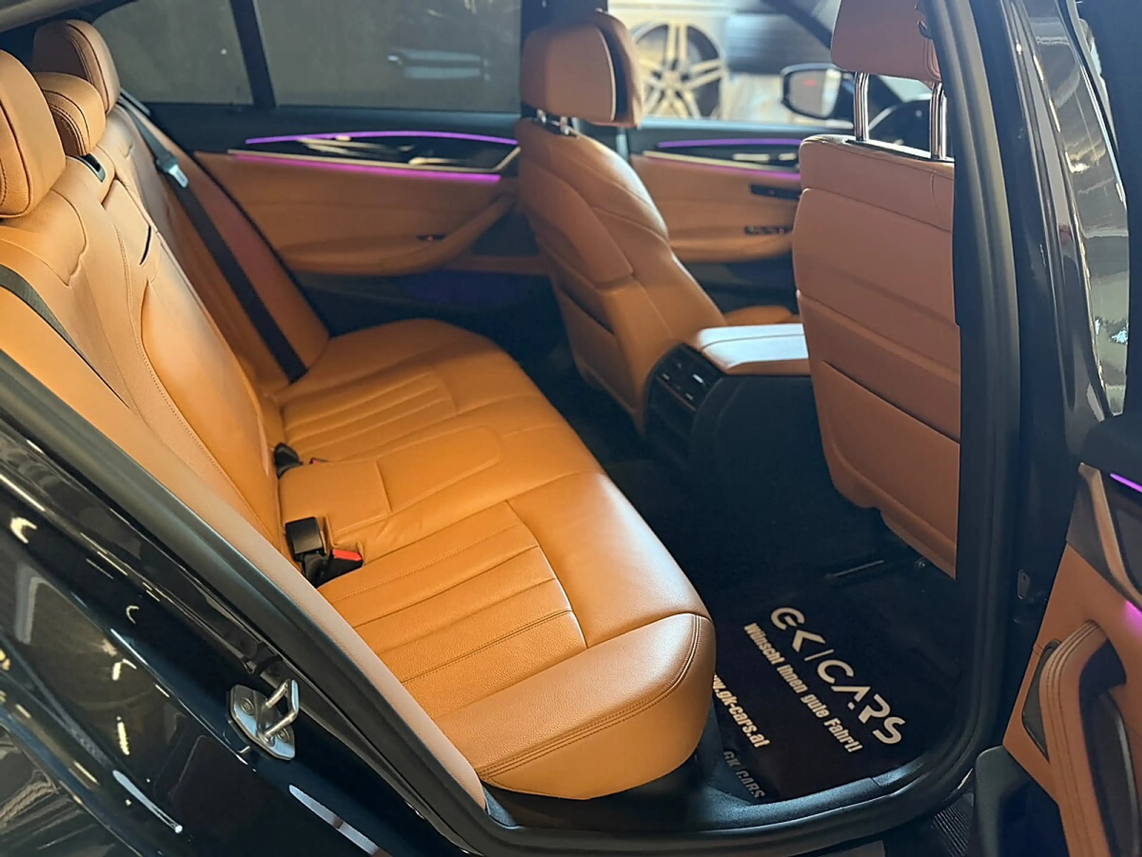 BMW 530 d G30 xDrive Sport Line/SCHIEBEDACH/ACC/HEAD UP... — photo 15
