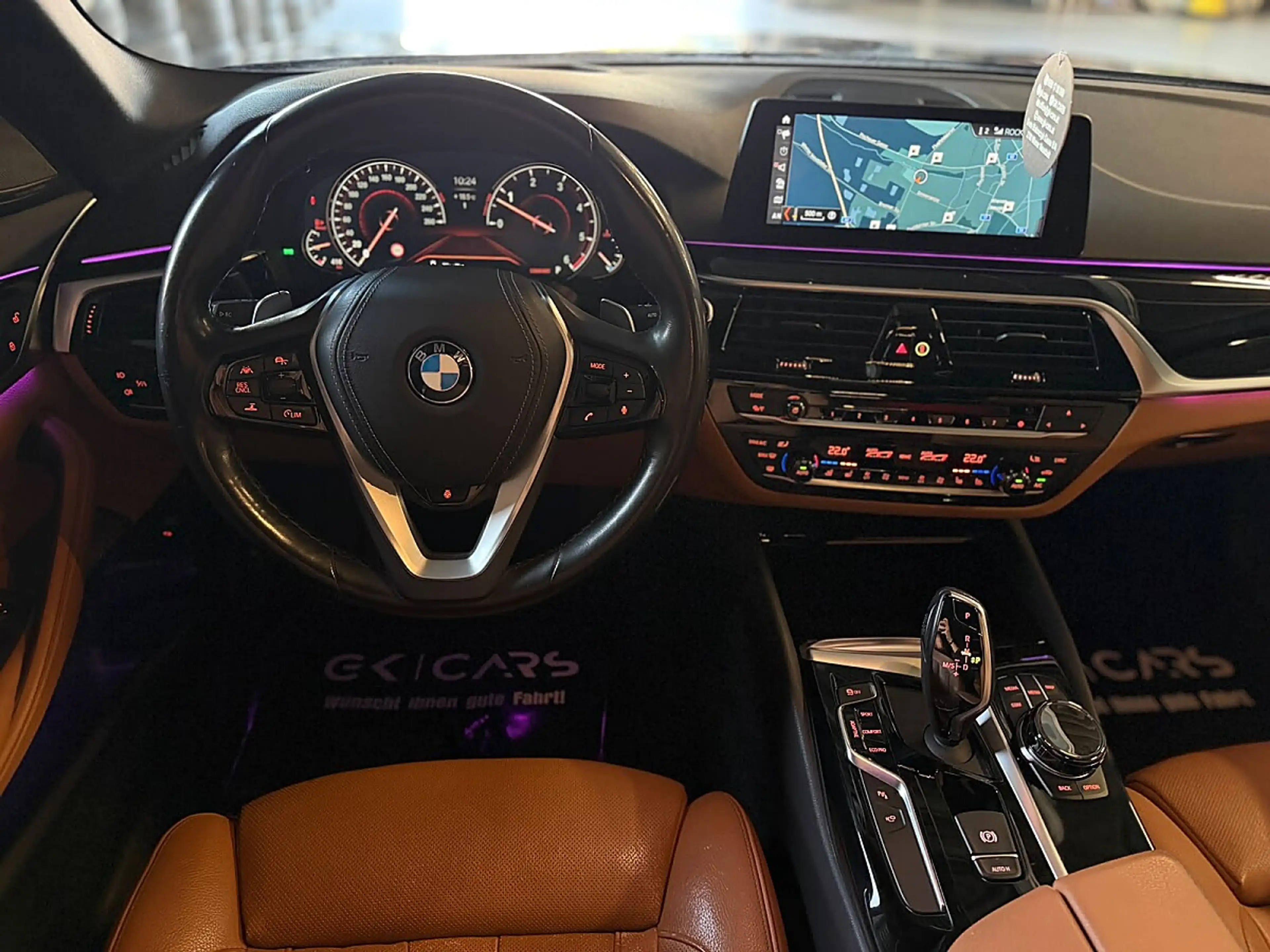 BMW 530 d G30 xDrive Sport Line/SCHIEBEDACH/ACC/HEAD UP... — photo 10