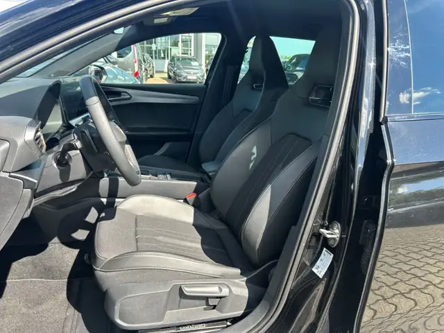 CUPRA Leon view 9