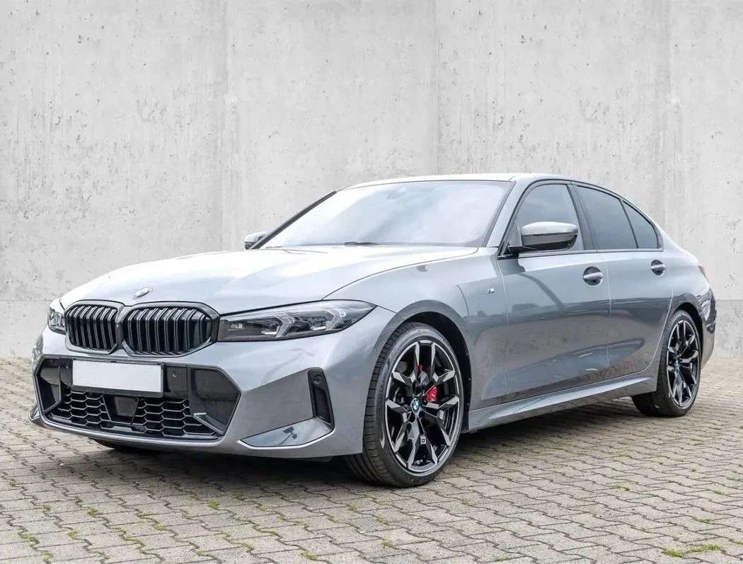 BMW 330