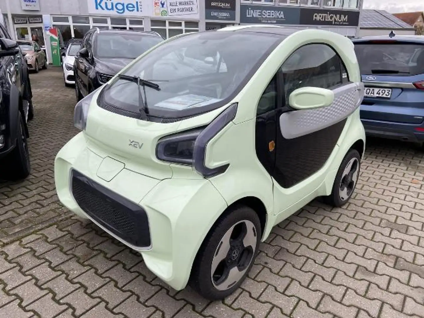 XEV Yoyo Luxury - Apple CarPlay - Bluetooth - Klima Verde - 1