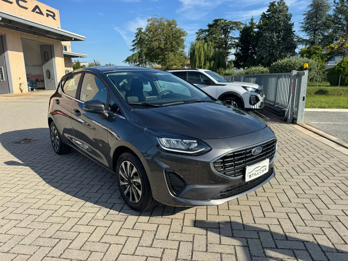 Ford Fiesta Fiesta VII 2023 5p 1.1 Plus 75cv Gris - 1