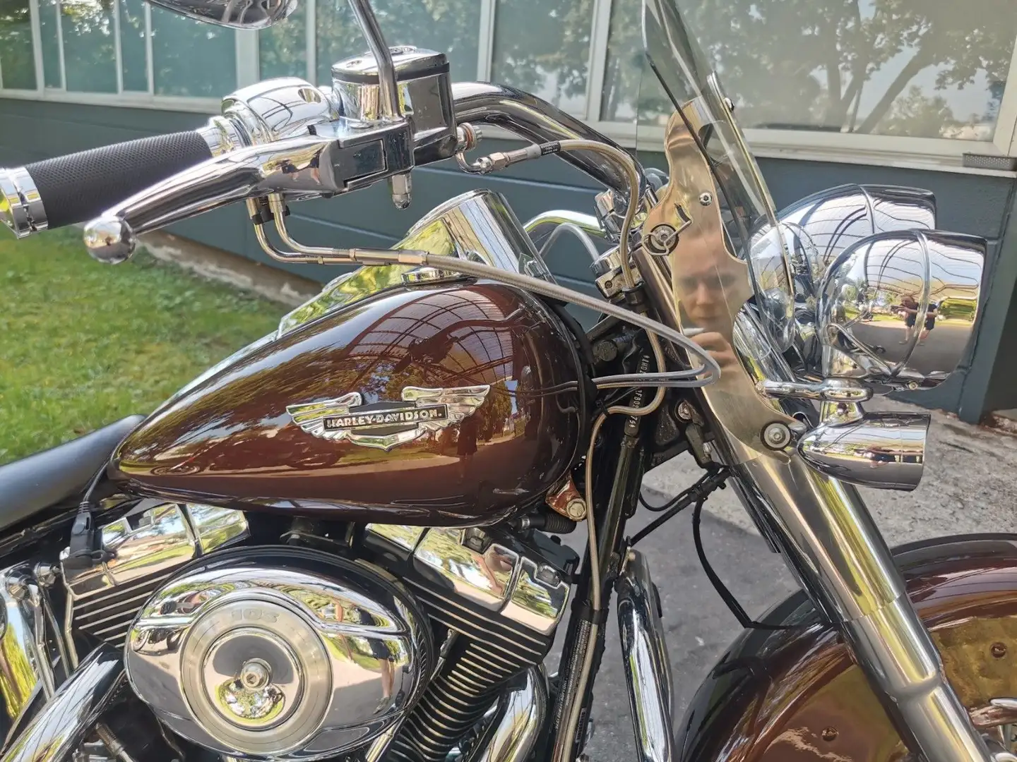 Harley-Davidson Softail Deluxe 103 ABS| Miller| Big Spoke Custom Hnědá - 2