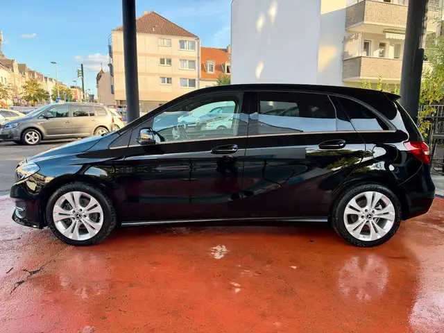 Mercedes-Benz B-Class view 8