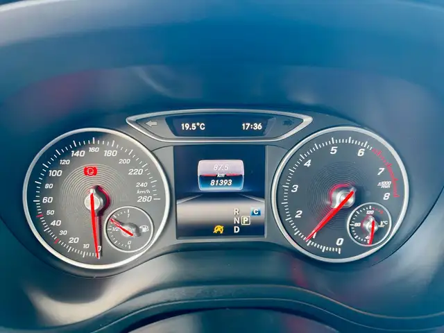 Mercedes-Benz B-Class view 12