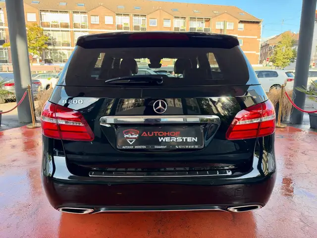Mercedes-Benz B-Class view 4