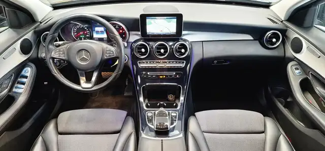 Mercedes-Benz C-Class view 10