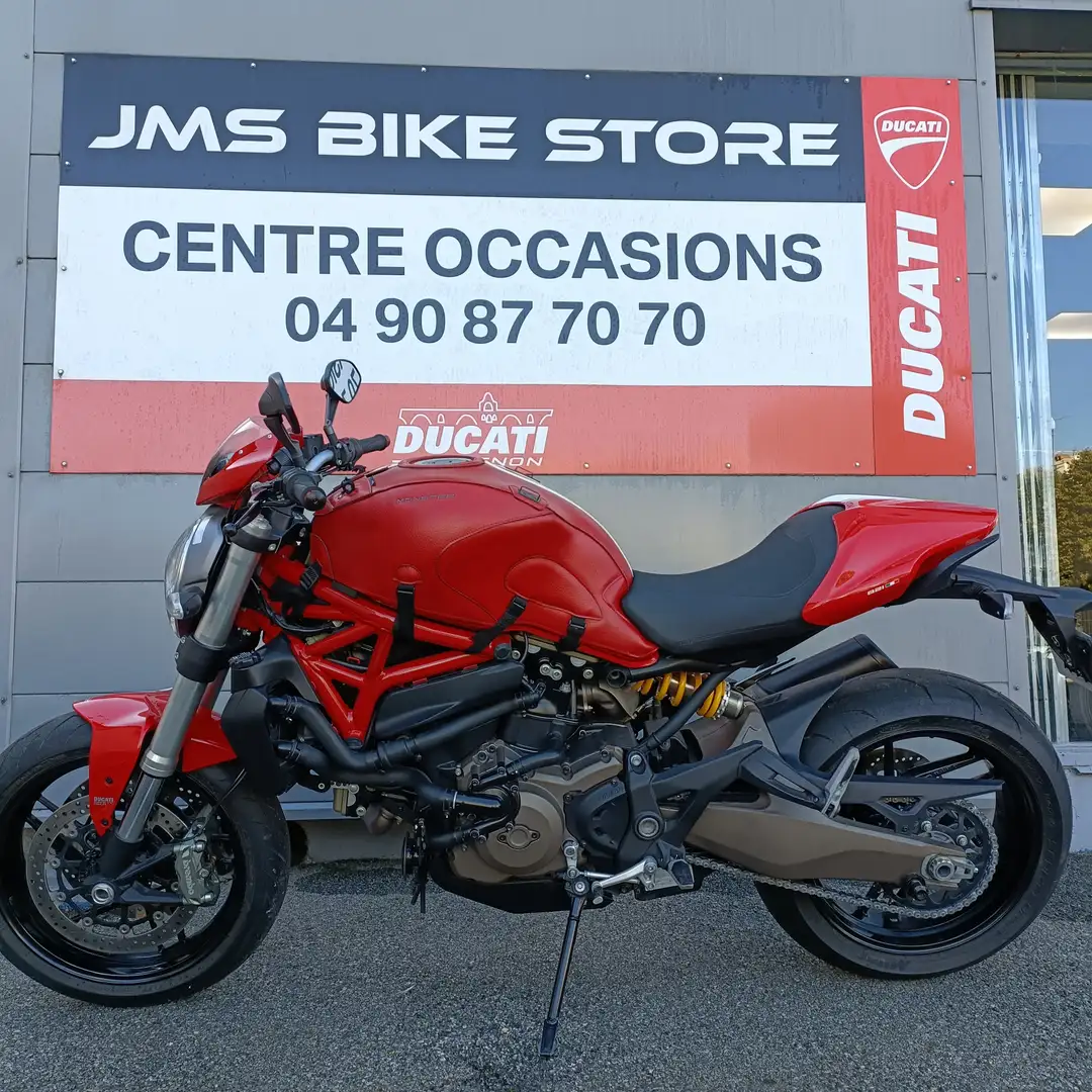 Ducati Monster 821 Rood - 1