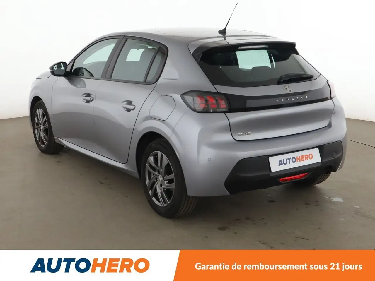 Peugeot 208 208 — photo 4