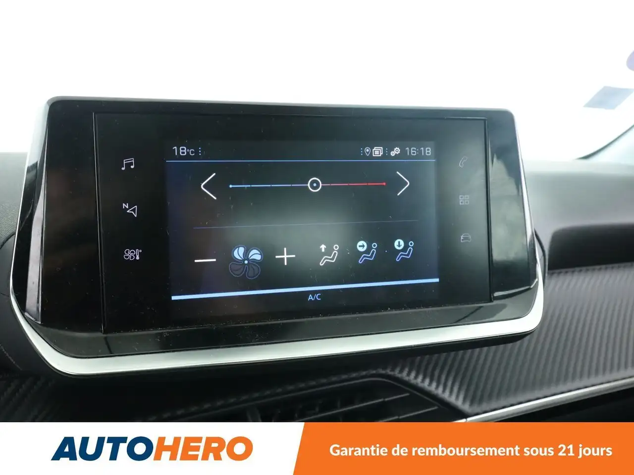 Peugeot 208 208 — photo 21